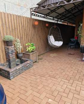 Дом 106м², 2-этажный, участок 5 сот.