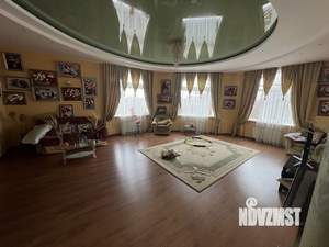 Дом 475м², 3-этажный, участок 9 сот.