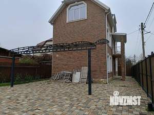 Дом 237м², 3-этажный, участок 4 сот.