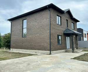 Дом 219м², 2-этажный, участок 10 сот.