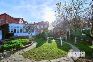 Дом 350м², 3-этажный, участок 7 сот.