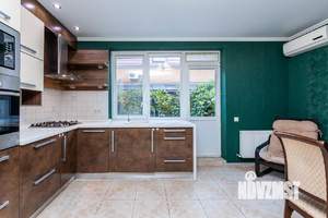 Таунхаус 148м², 3-этажный, участок 1 сот.