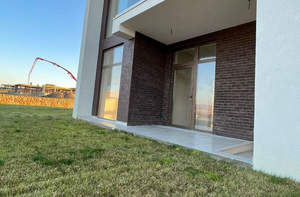 Дом 273м², 2-этажный, участок 10 сот.