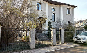 Дом 301м², 2-этажный, участок 6 сот.