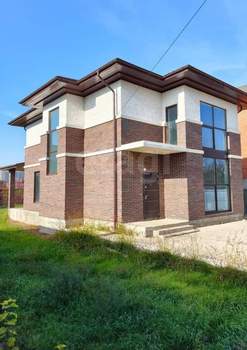 Дом 182м², 2-этажный, участок 10 сот.