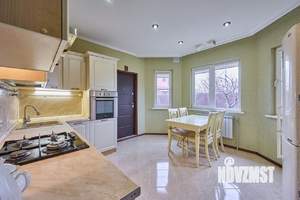 Дом 154м², 2-этажный, участок 7 сот.