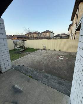 Дом 184м², 2-этажный, участок 6 сот.