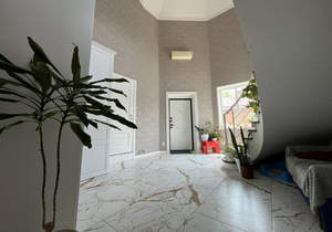 Дом 254м², 2-этажный, участок 10 сот.