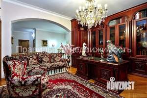 Дом 700м², 2-этажный, участок 14 сот.