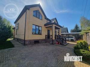 Дом 284м², 2-этажный, участок 8 сот.