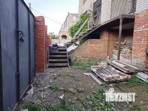 Дом 216м², 3-этажный, участок 4 сот.