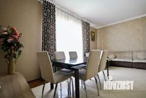 Дом 315м², 2-этажный, участок 5 сот.