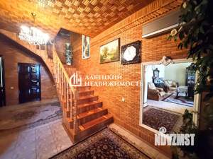 Дом 289м², 2-этажный, участок 4 сот.