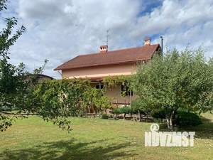 Дом 282м², 3-этажный, участок 14 сот.