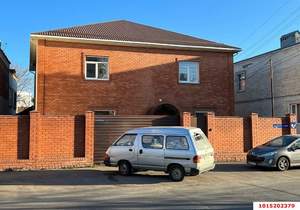 Дом 289м², 2-этажный, участок 4 сот.