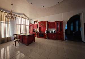 Дом 280м², 2-этажный, участок 16 сот.