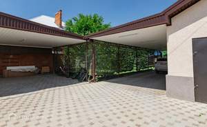 Дом 220м², 2-этажный, участок 10 сот.