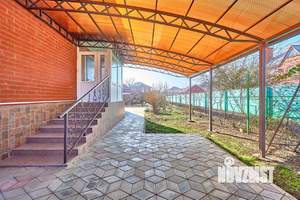 Дом 207м², 2-этажный, участок 8 сот.