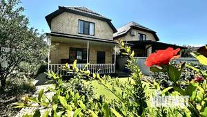 Дом 101м², 2-этажный, участок 3 сот.