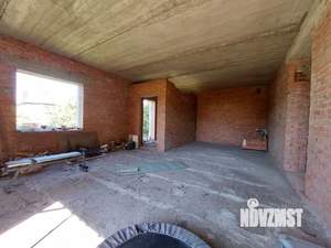 Дом 220м², 3-этажный, участок 8 сот.