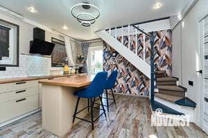 Дом 215м², 2-этажный, участок 6 сот.