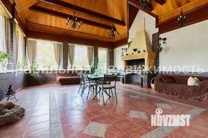 Дом 760м², 3-этажный, участок 14 сот.