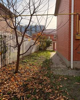 Дом 190м², 3-этажный, участок 3 сот.