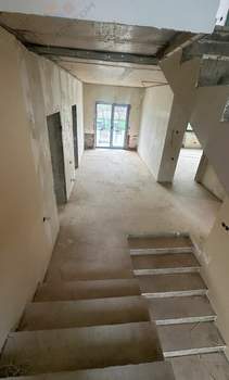 Дом 356м², 3-этажный, участок 4 сот.