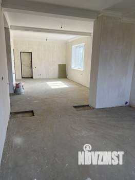 Дом 280м², 3-этажный, участок 4 сот.