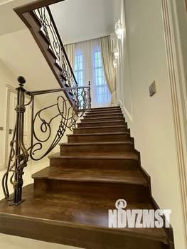 Дом 290м², 2-этажный, участок 7 сот.