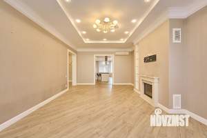 Дом 272м², 2-этажный, участок 8 сот.