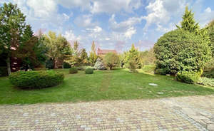 Дом 799м², 2-этажный, участок 30 сот.