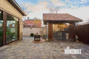 Дом 270м², 3-этажный, участок 6 сот.