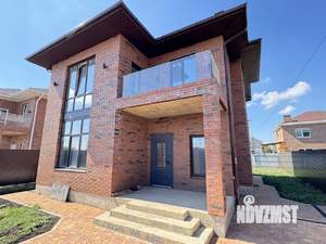 Коттедж 140м², 2-этажный, участок 6 сот.