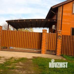 Коттедж 99м², 2-этажный, участок 6 сот.