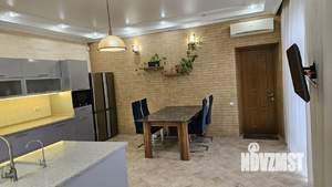 Дом 223м², 1-этажный, участок 8 сот.