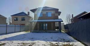 Дом 205м², 2-этажный, участок 6 сот.