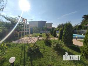 Дом 304м², 2-этажный, участок 10 сот.