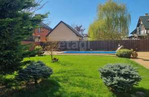 Дом 284м², 3-этажный, участок 8 сот.