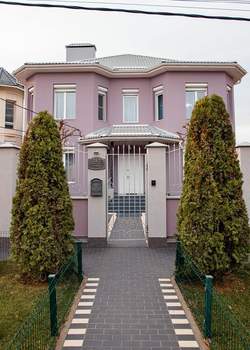 Дом 490м², 2-этажный, участок 7 сот.