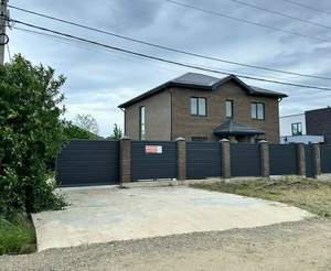 Дом 219м², 2-этажный, участок 10 сот.