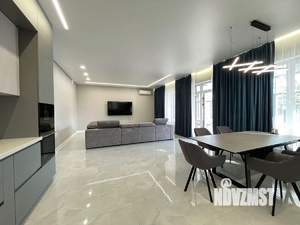 Дом 275м², 2-этажный, участок 10 сот.