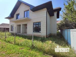 Дом 201м², 2-этажный, участок 5 сот.