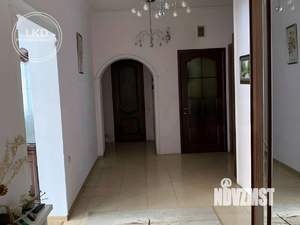 Дом 273м², 1-этажный, участок 6 сот.