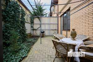 Таунхаус 182м², 3-этажный, участок 2 сот.