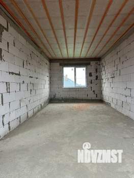 Дом 180м², 2-этажный, участок 6 сот.