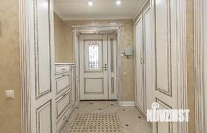 Дом 240м², 3-этажный, участок 5 сот.