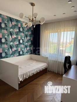 Дом 138м², 2-этажный, участок 4 сот.