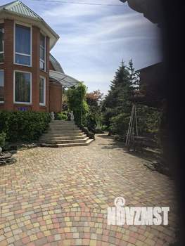 Дом 311м², 2-этажный, участок 10 сот.