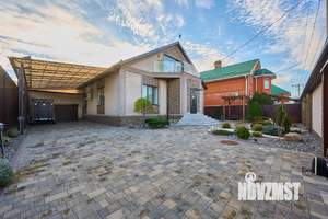 Дом 270м², 3-этажный, участок 6 сот.